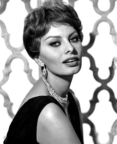 40+ Stunning Photos Of Young Sophia Loren, The Most Iconic。